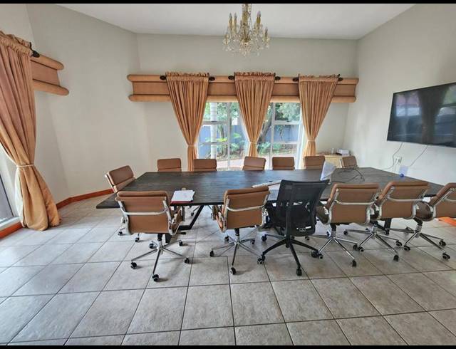 5 BEDROOM HOUSE FOR SALE IN WATERKLOOF RIDGE